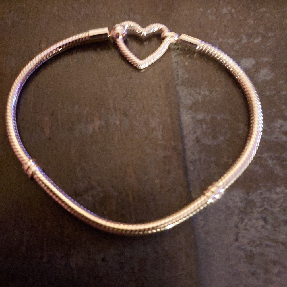 14k Gold Pandora Bracelet - Picture 6 of 7